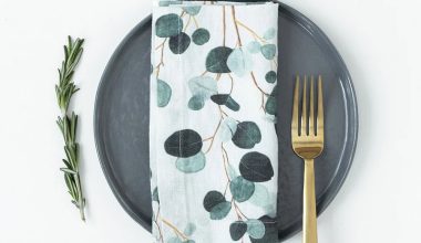 Eucalyptus Linen Napkins 20 x 20 Set of 2 in Whitel, from Linen Tales