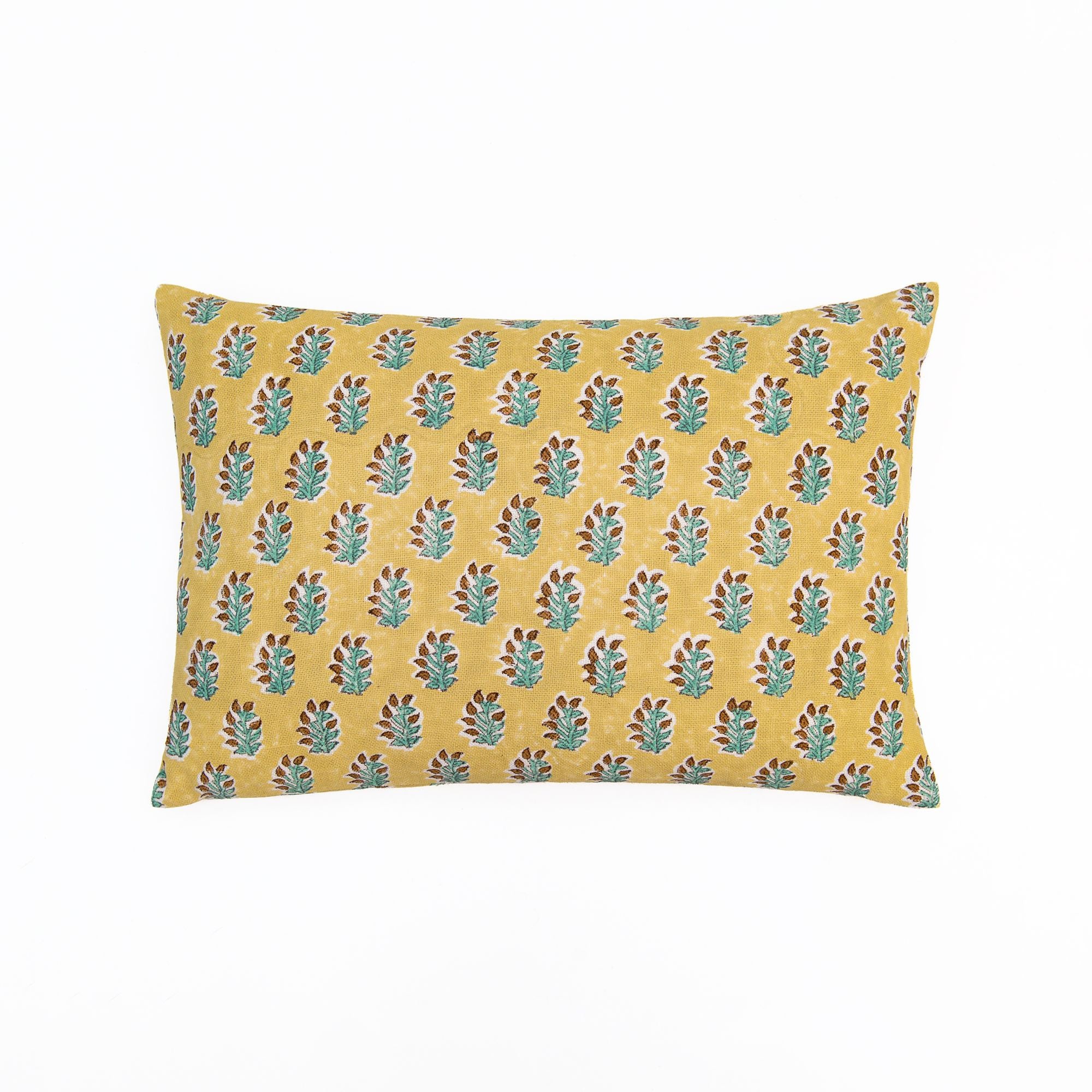 Trulli Pillow in Buterweed