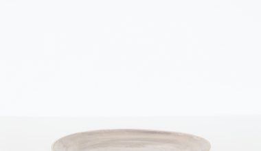Dinner Plate in Beach Sand Grey, from Wonki Ware