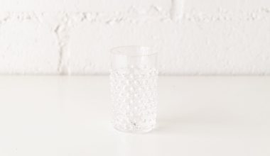 Hobnail Glass in Crystal