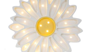 Little Lights Daisy Lamp in White
