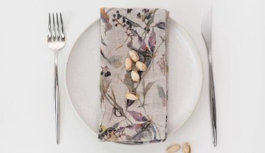 Meadow on Natural Linen 28" x 18" Set of 2 Napkins, from Linen Tales