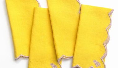 Scalloped Buti Napkins in Snapdragon, from Pomegranate
