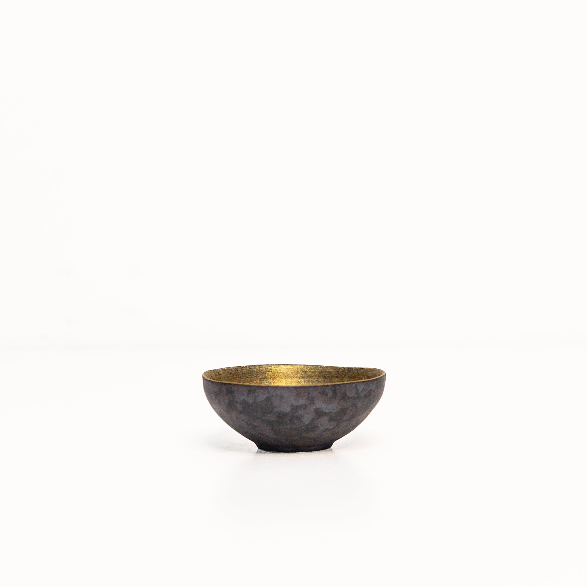 Round Bowl in Gold