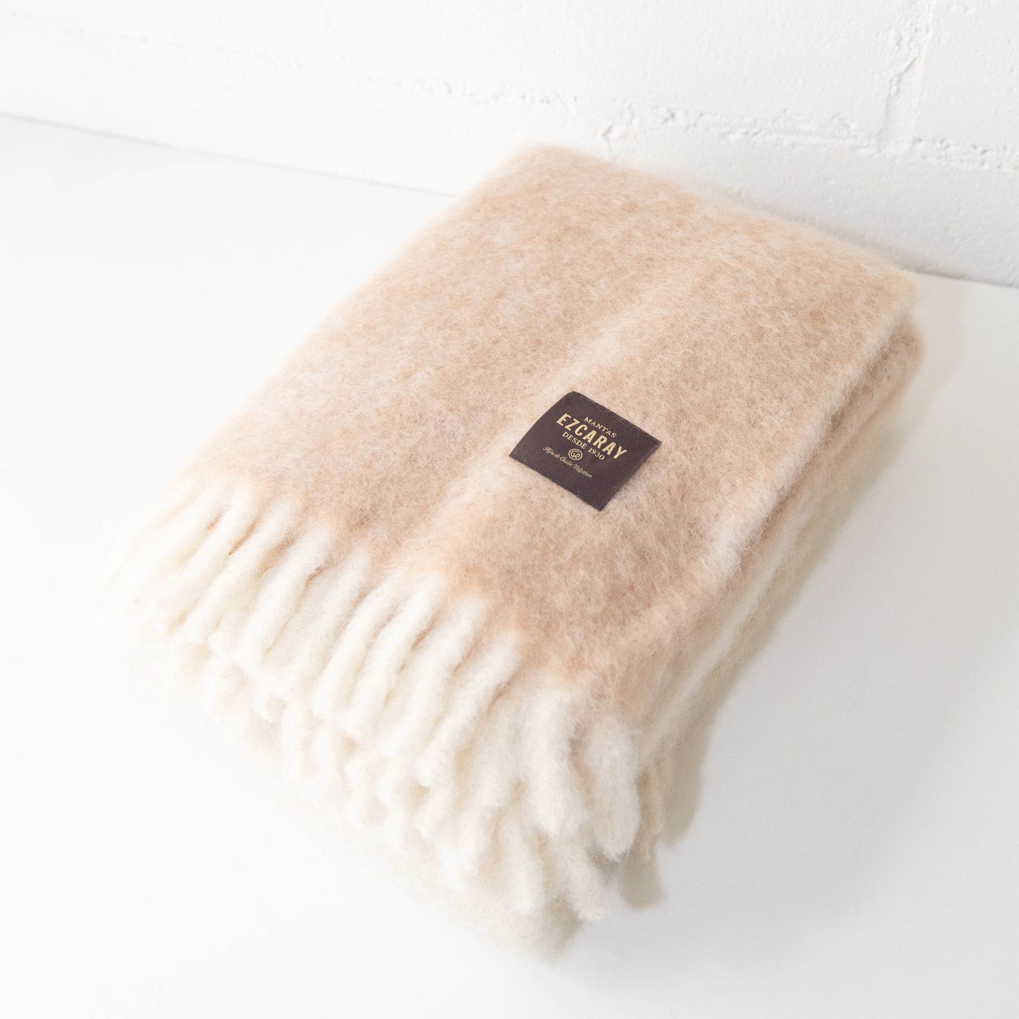 Stitching Throw, from Mantas Ezcaray - Image 3