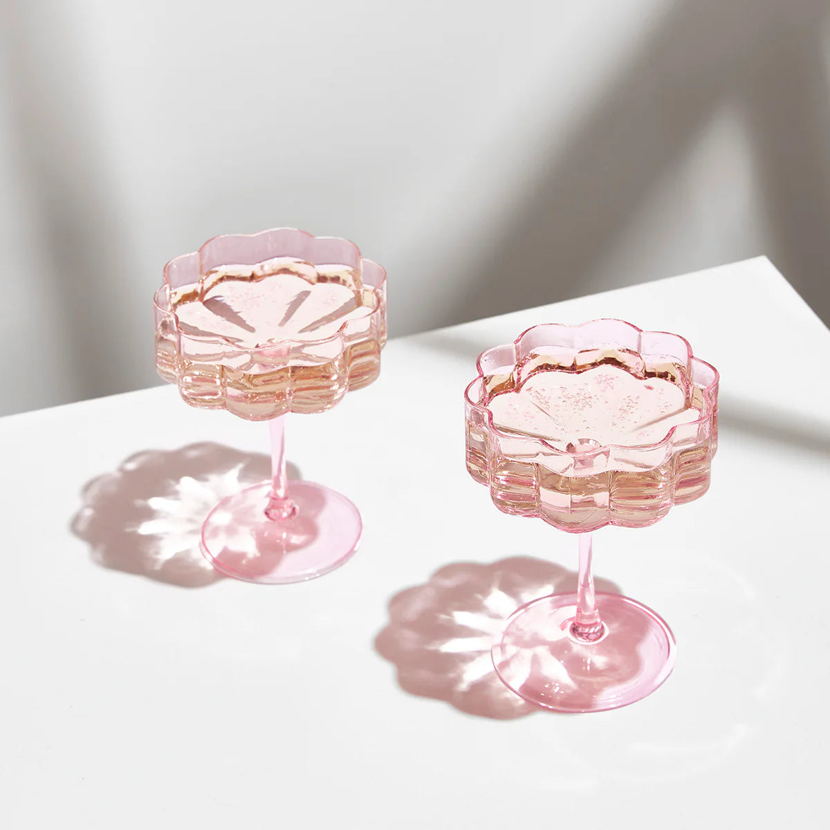 Wave Coupe Glass in Pink