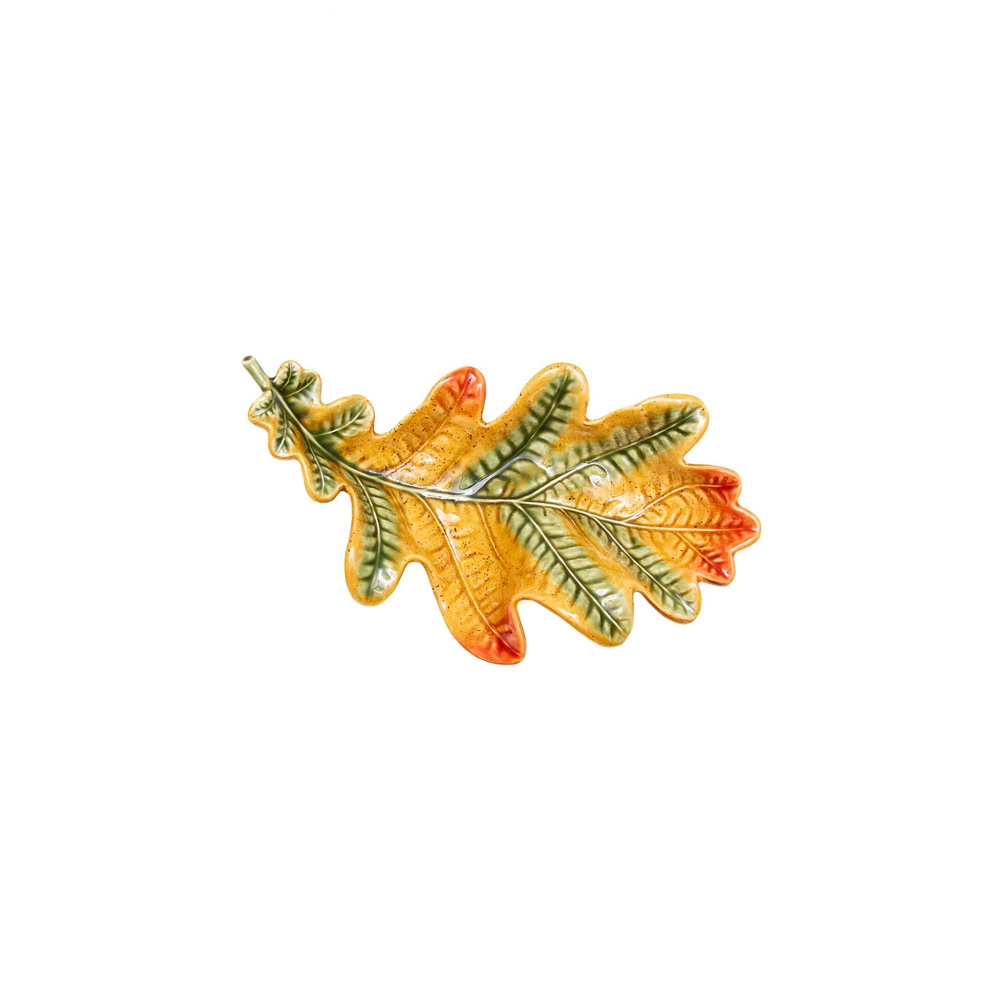 Medium Grudrun Oak Leaf, from Vista Alegre