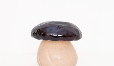 Medium Mushroom Box, from Vista Alegre by Claudia Schiffer